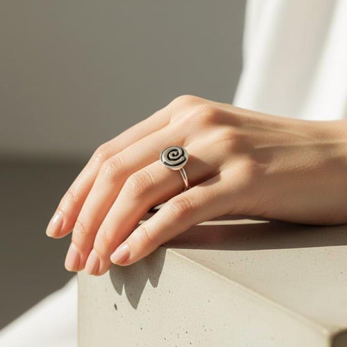 Handcrafted in Peru, 950 Fine Sterling Silver Spiral Ring: Peruvian Artisan Jewelry