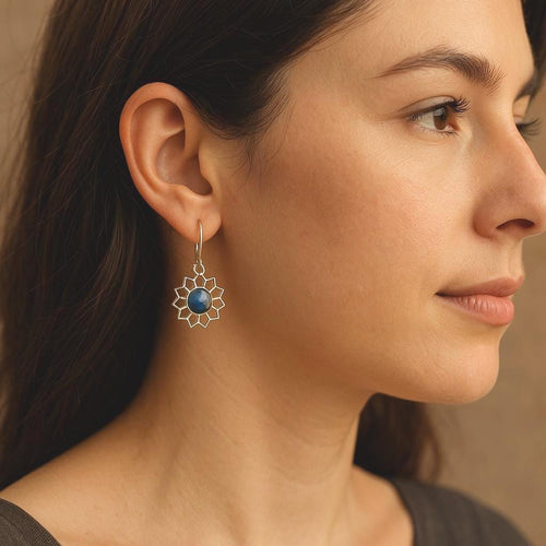 Handcrafted in Peru - 950 Fine Silver & Sodalite Filigree Sunburst Earrings (5.9gr 5.0 cm)