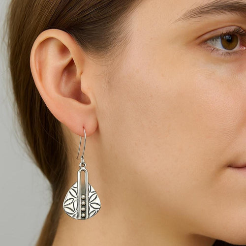 Handcrafted in Peru, 950 Fine Silver, Leaf Design Dangle Earrings (7.60gr, 5 cm)