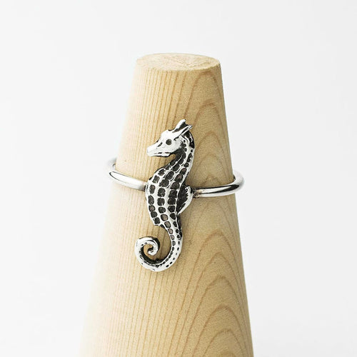 Handcrafted in Peru, 950 Fine Sterling Silver Seahorse Ring: Peruvian Jewelry